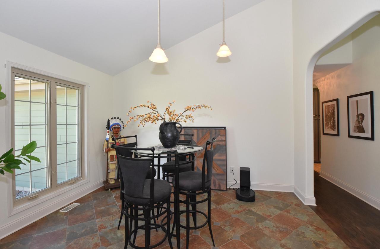 S68W19036 Lembezeder DRIVE