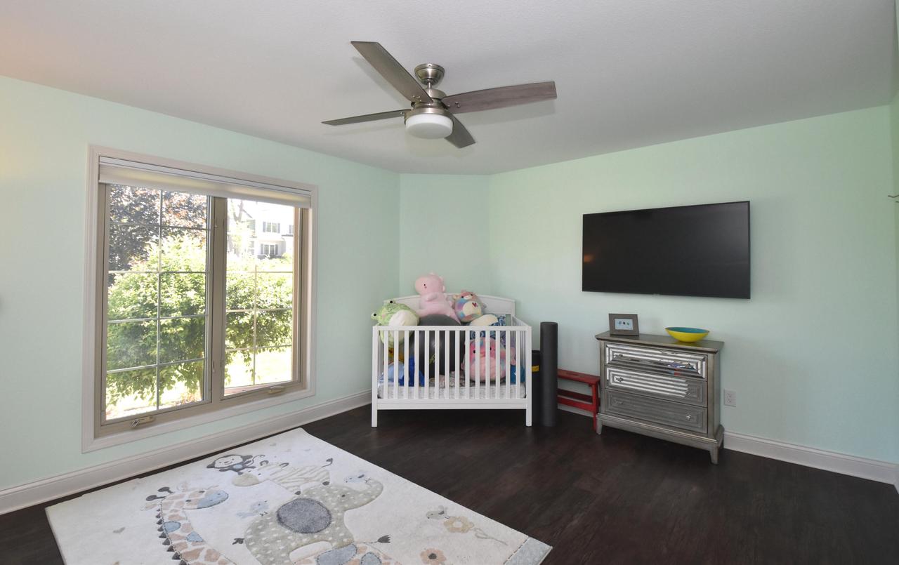 S68W19036 Lembezeder DRIVE