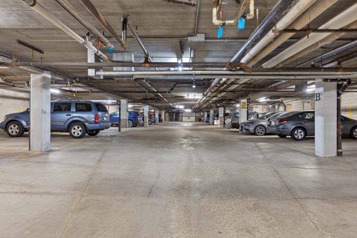 5200 South Tuckaway BOULEVARD 167