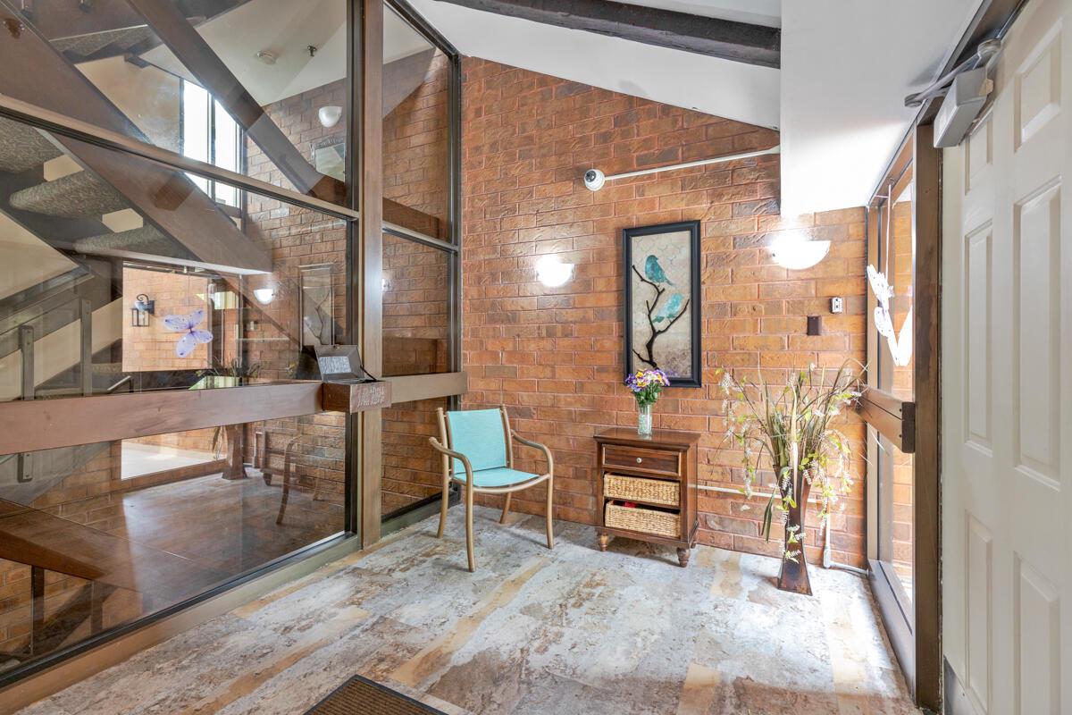 5200 South Tuckaway BOULEVARD 167