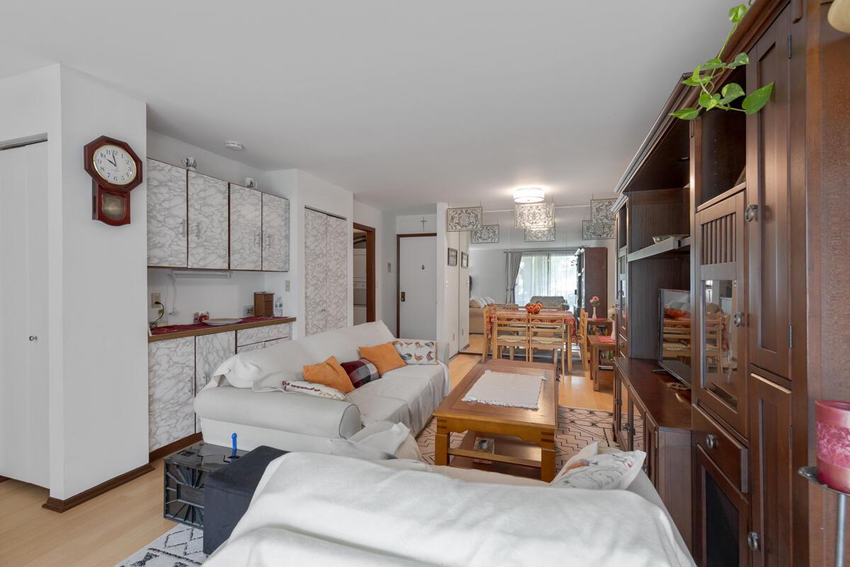 5200 South Tuckaway BOULEVARD 167