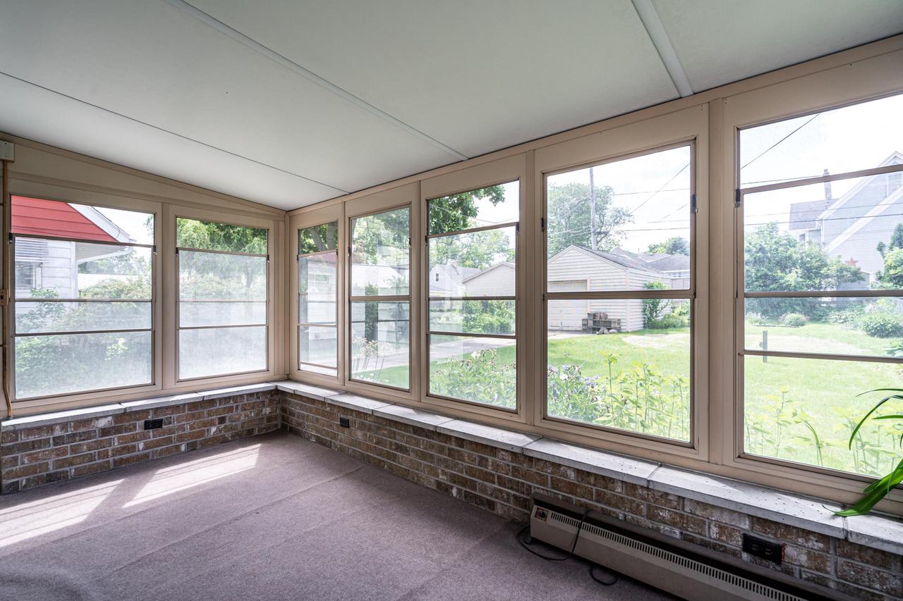 9635 West Grant STREET