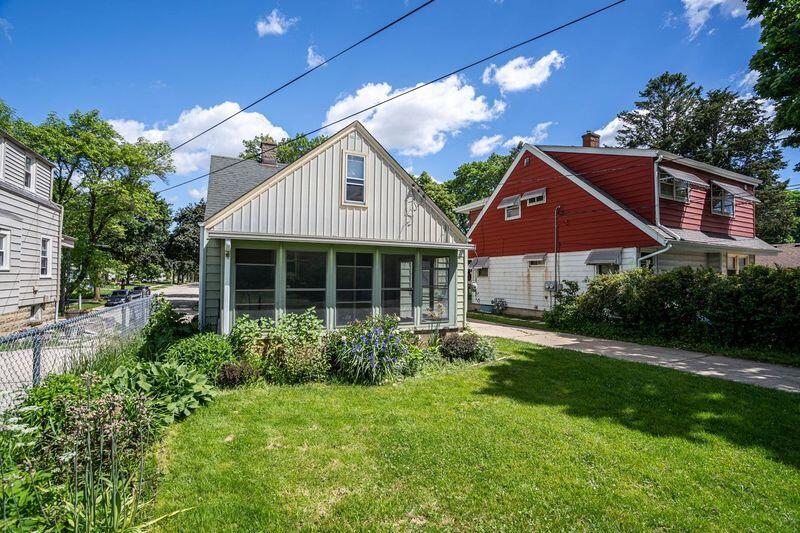 9635 West Grant STREET