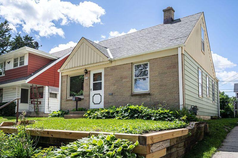 9635 West Grant STREET