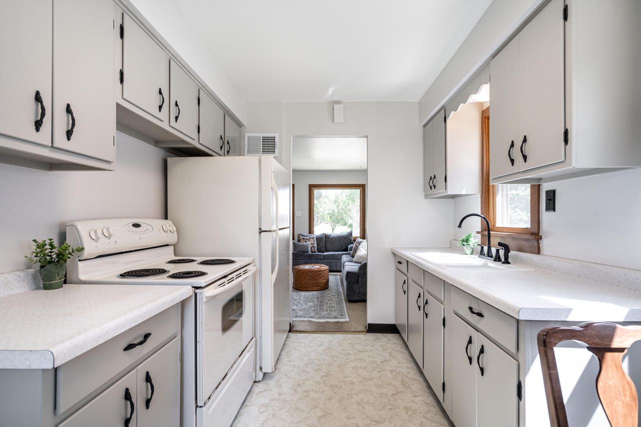 9635 West Grant STREET