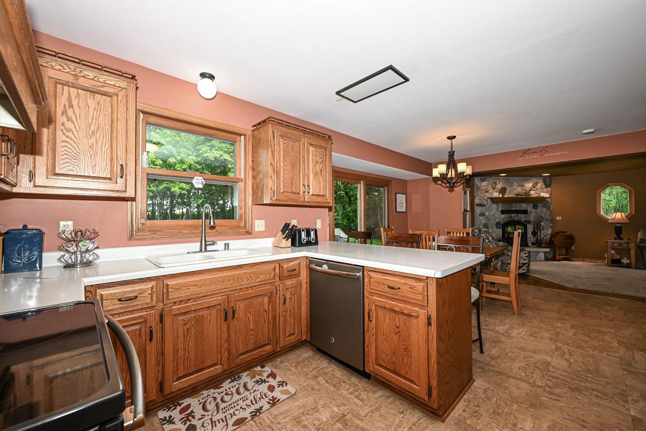 W189S9763 Parker DRIVE