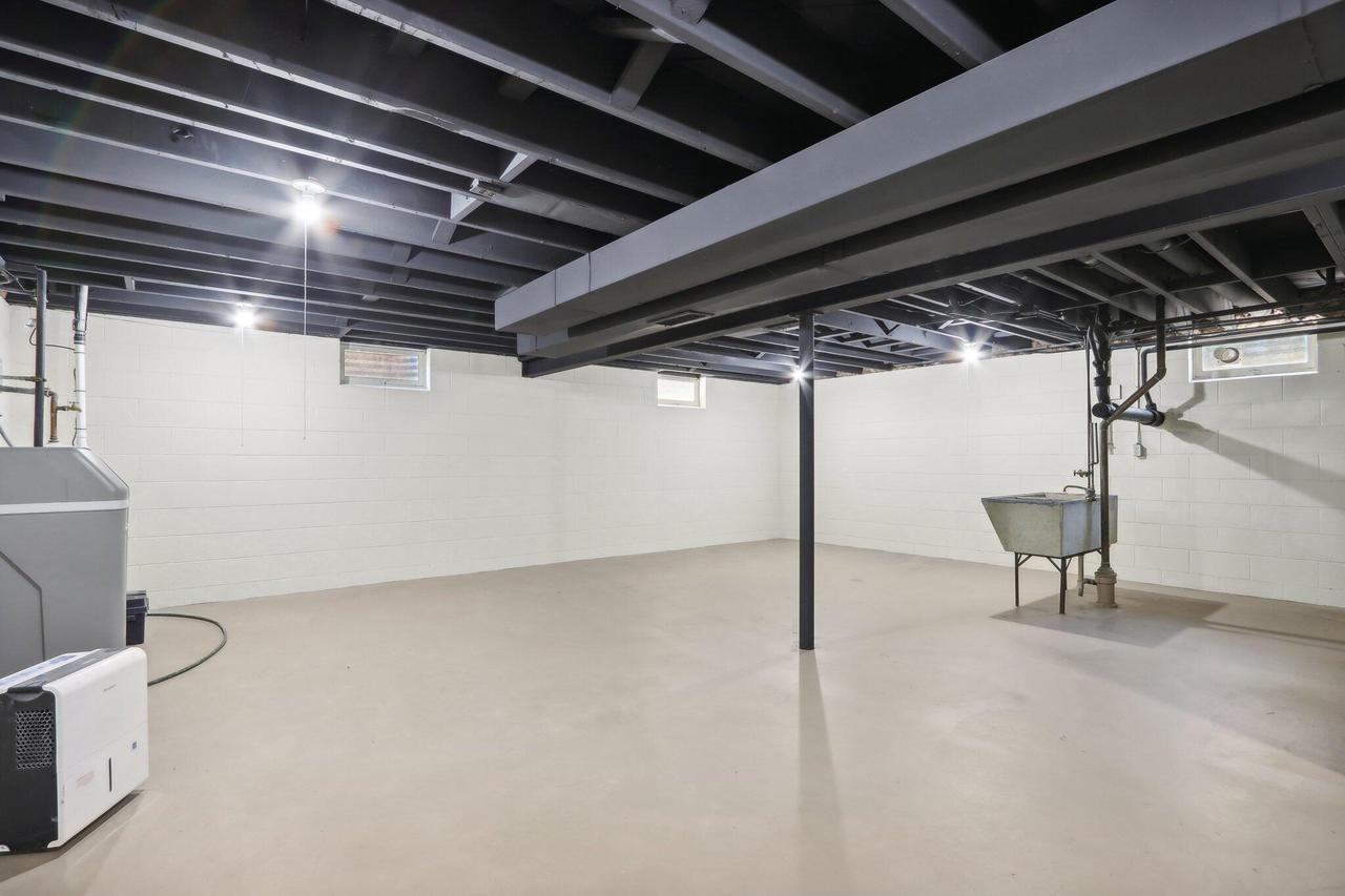 W129N8447 Revere ROAD