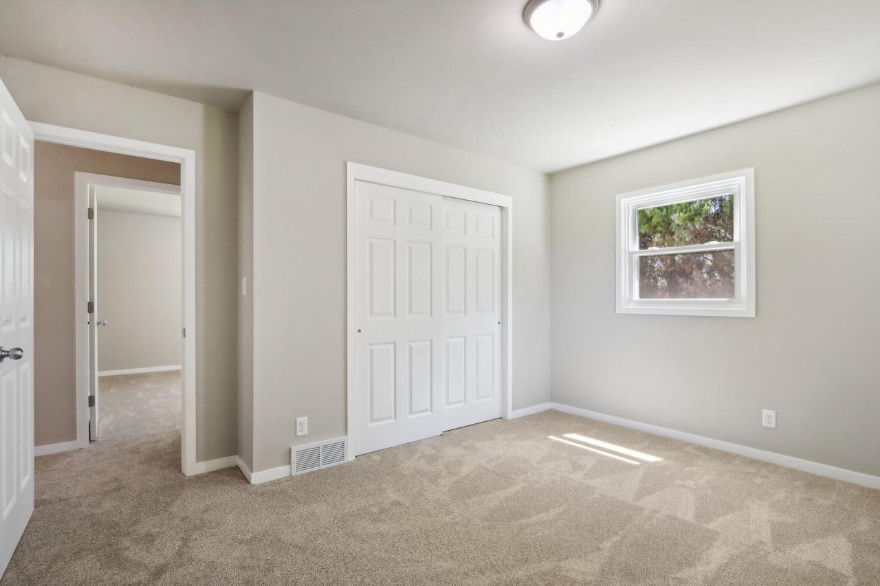 W129N8447 Revere ROAD