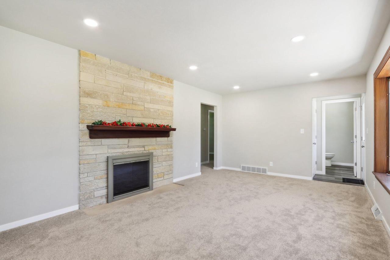 W129N8447 Revere ROAD