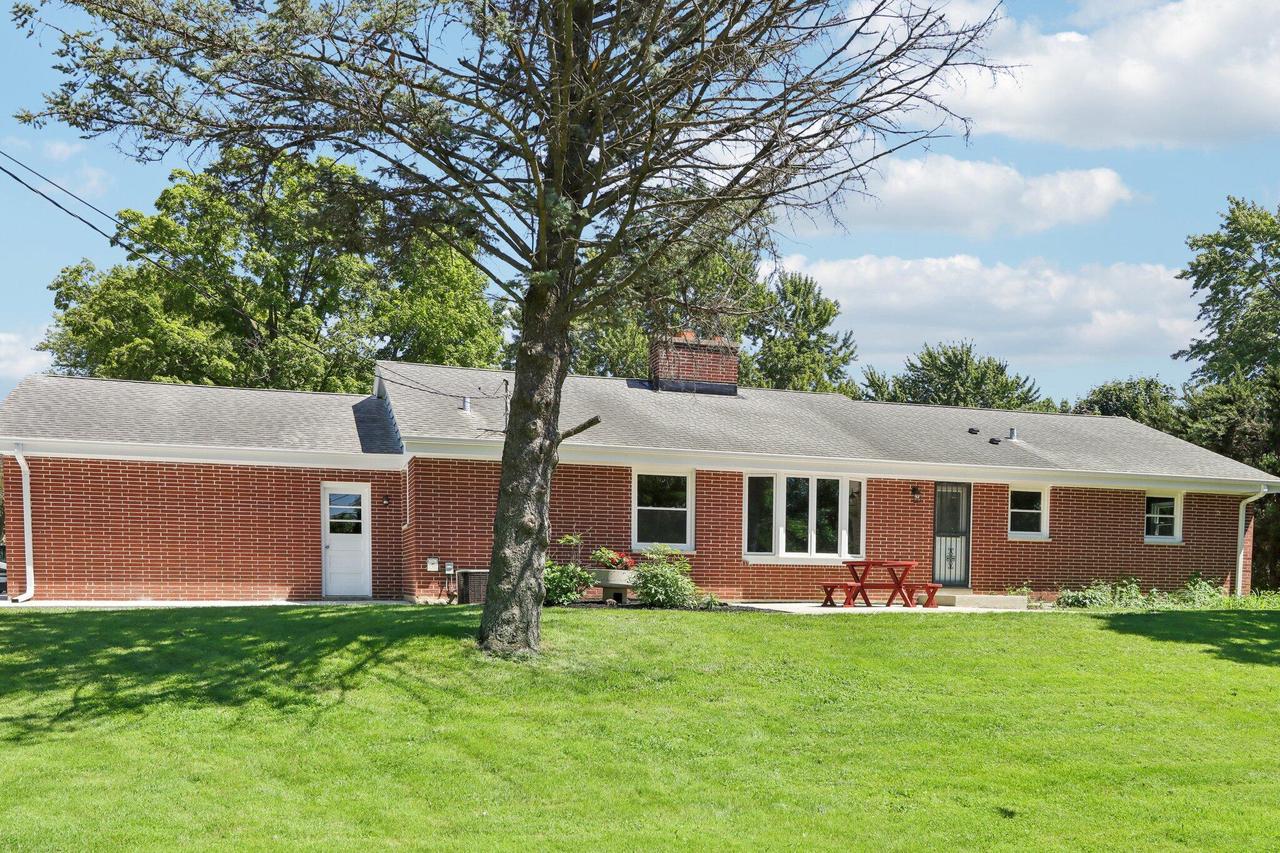 W129N8447 Revere ROAD