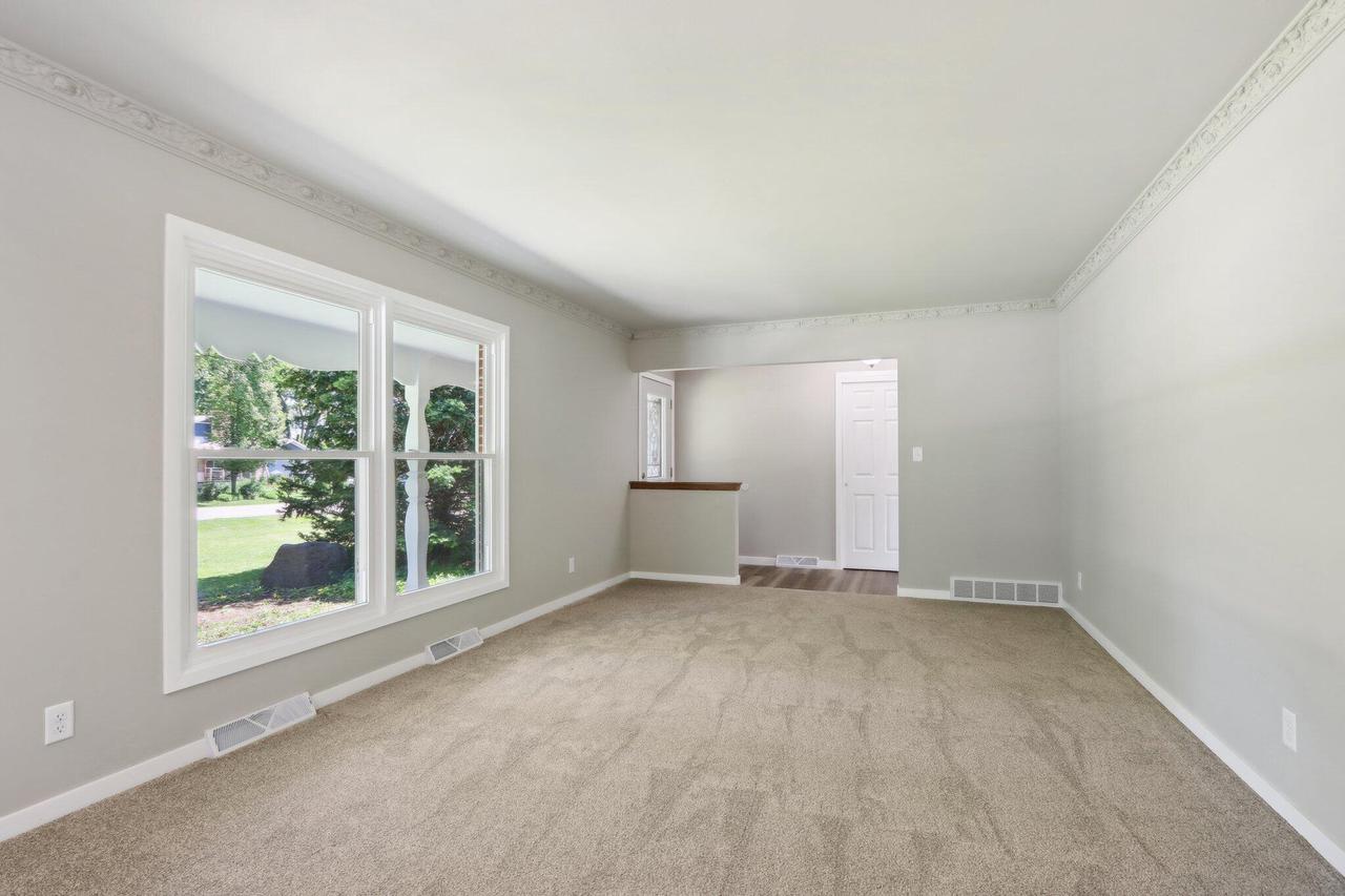 W129N8447 Revere ROAD