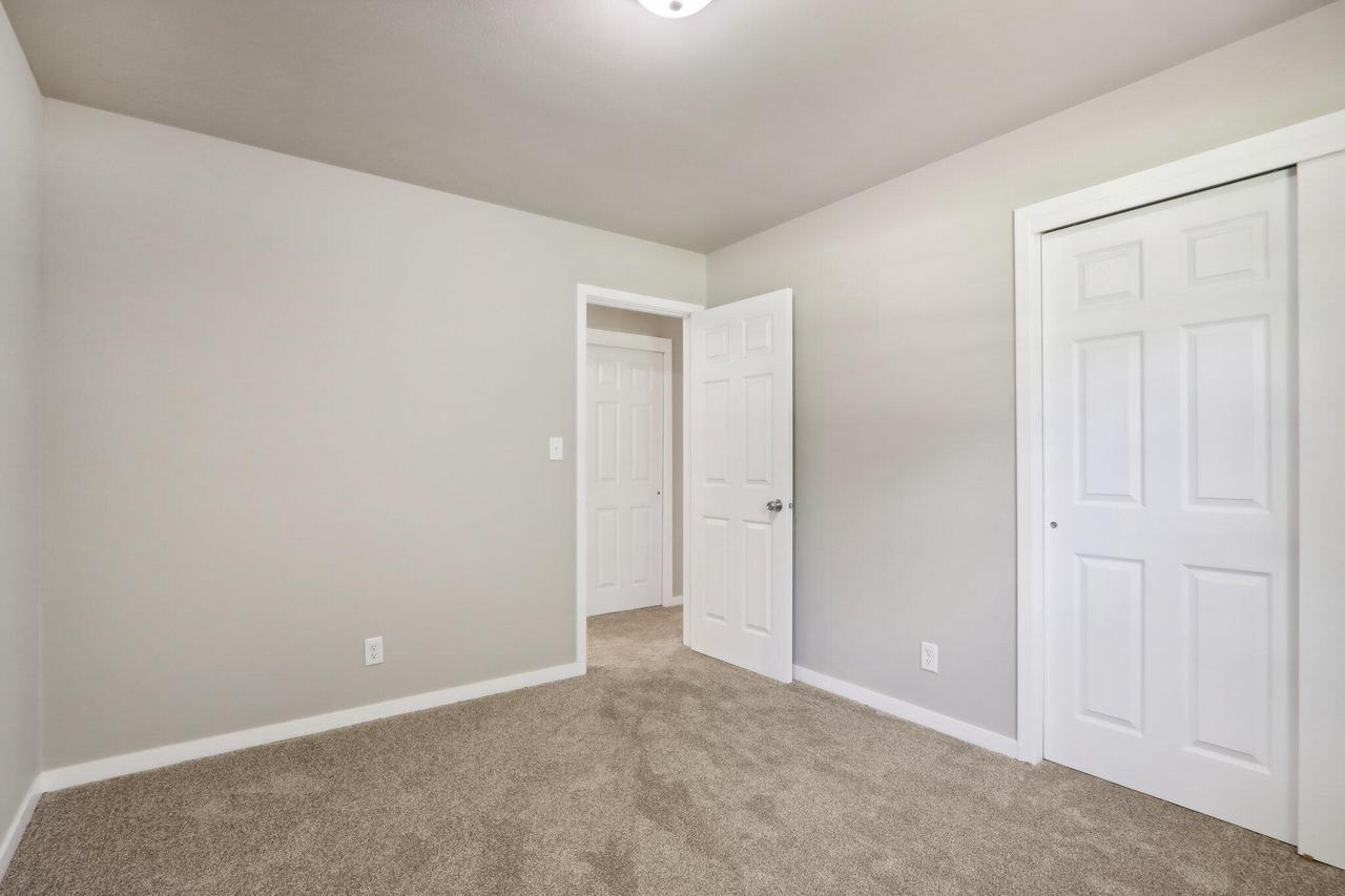 W129N8447 Revere ROAD