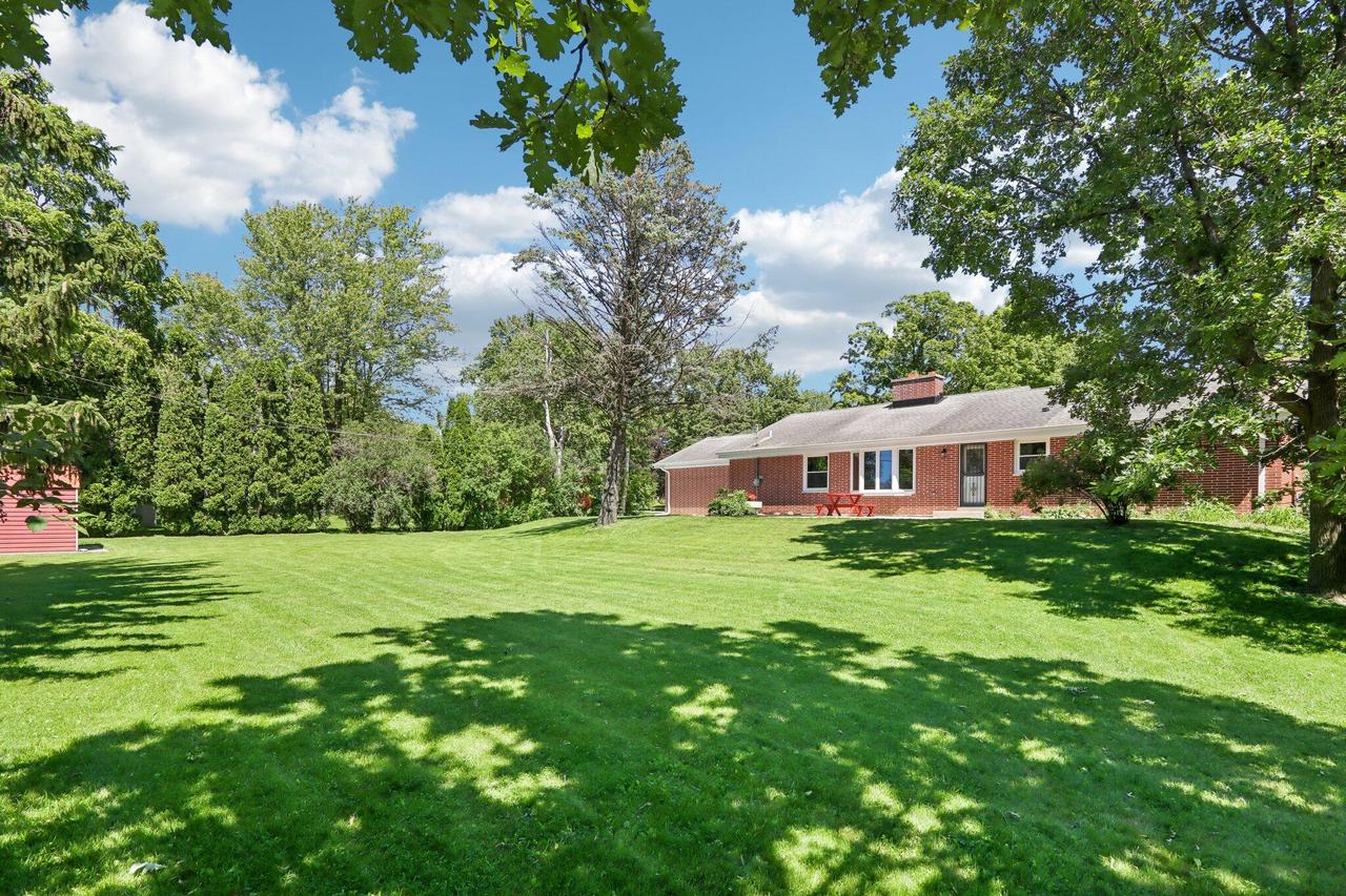 W129N8447 Revere ROAD