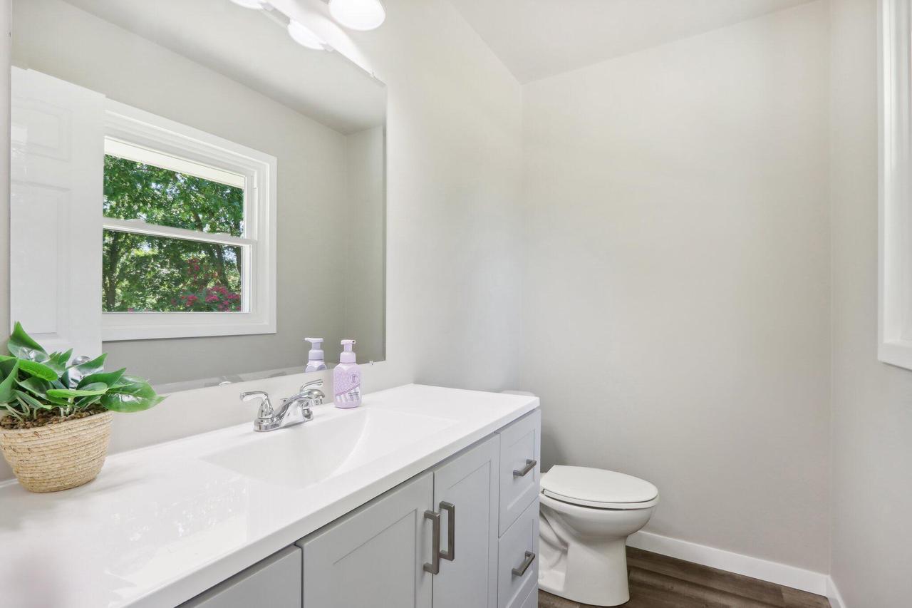 W129N8447 Revere ROAD