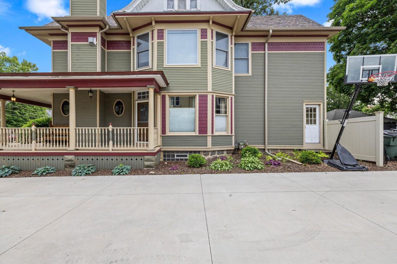 116 South Jefferson STREET