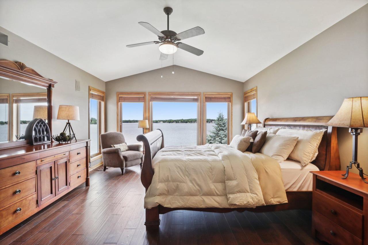 S75W18642 Kingston DRIVE