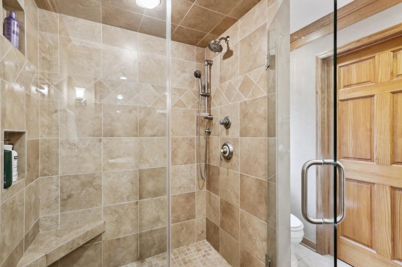 S75W18642 Kingston DRIVE