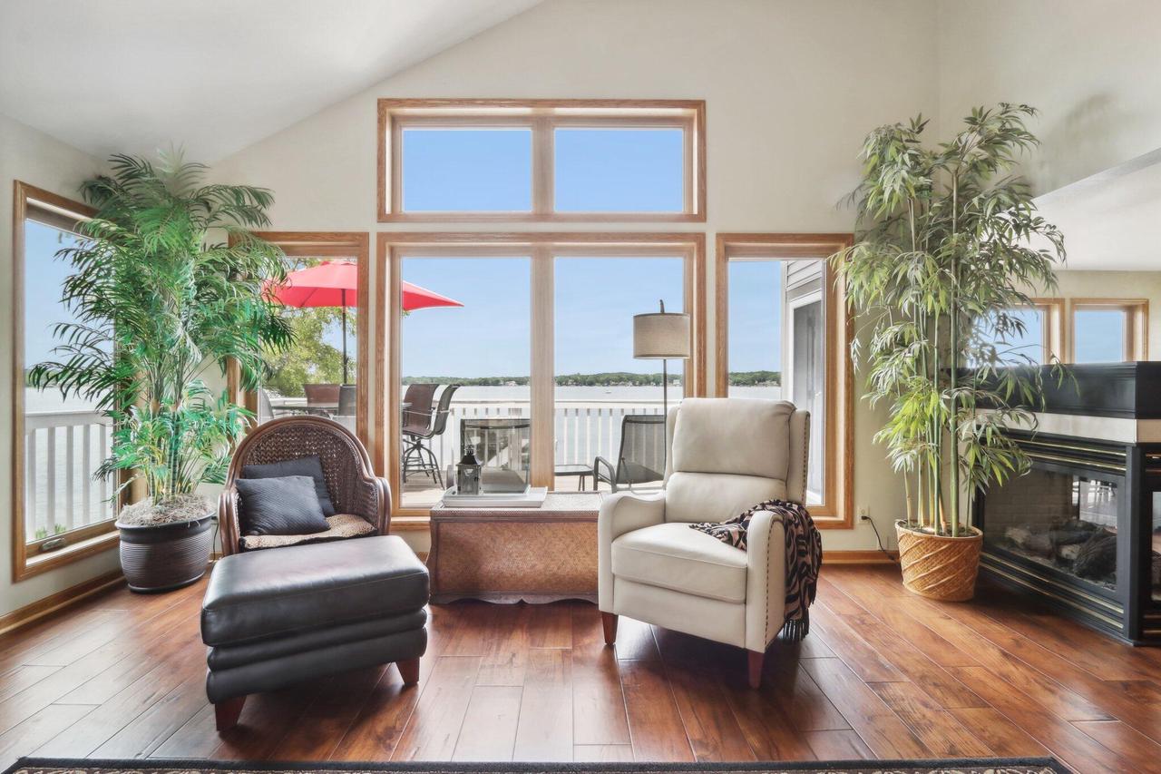 S75W18642 Kingston DRIVE