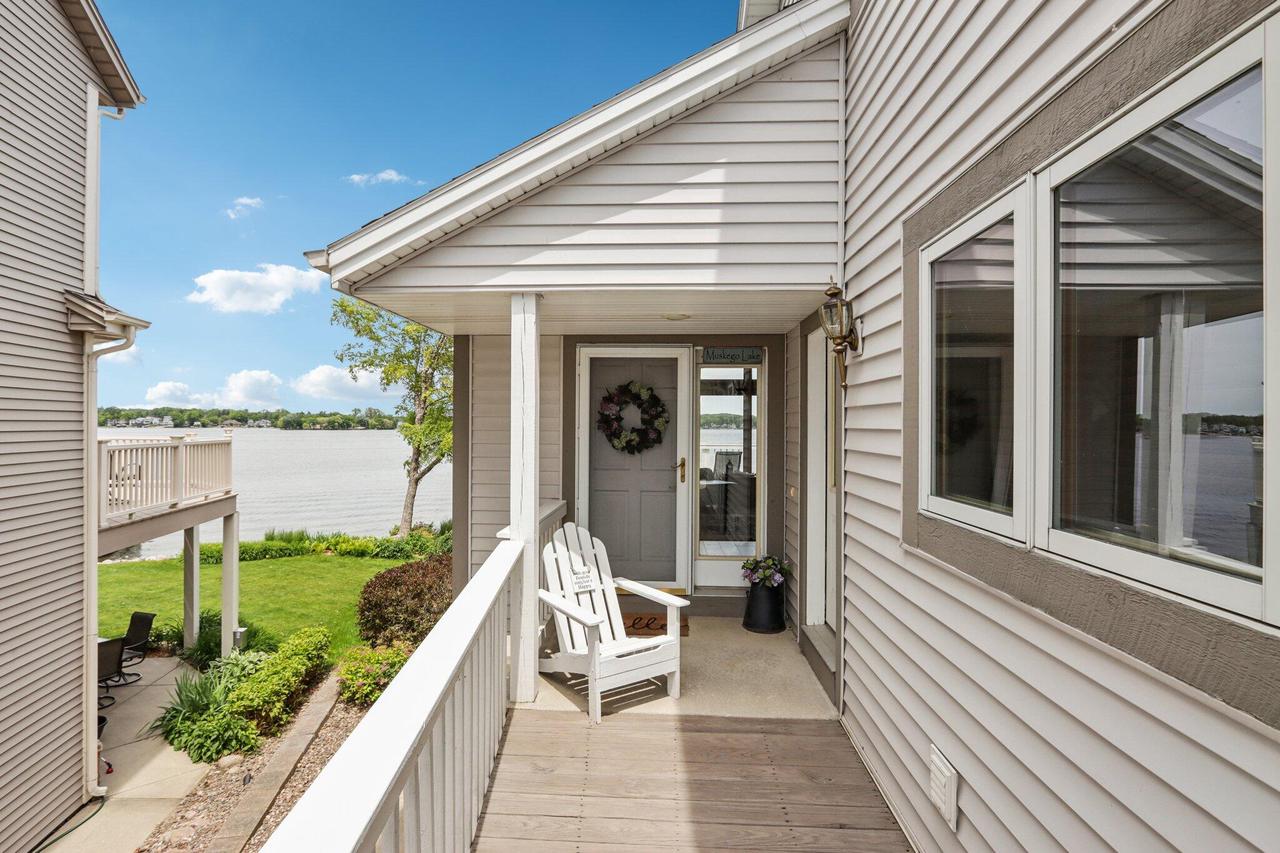 S75W18642 Kingston DRIVE