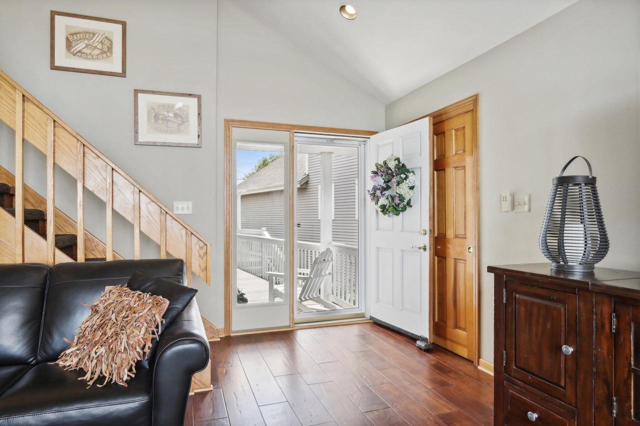 S75W18642 Kingston DRIVE