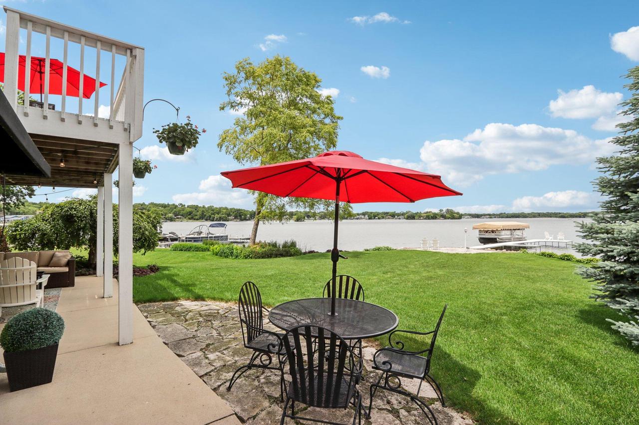 S75W18642 Kingston DRIVE