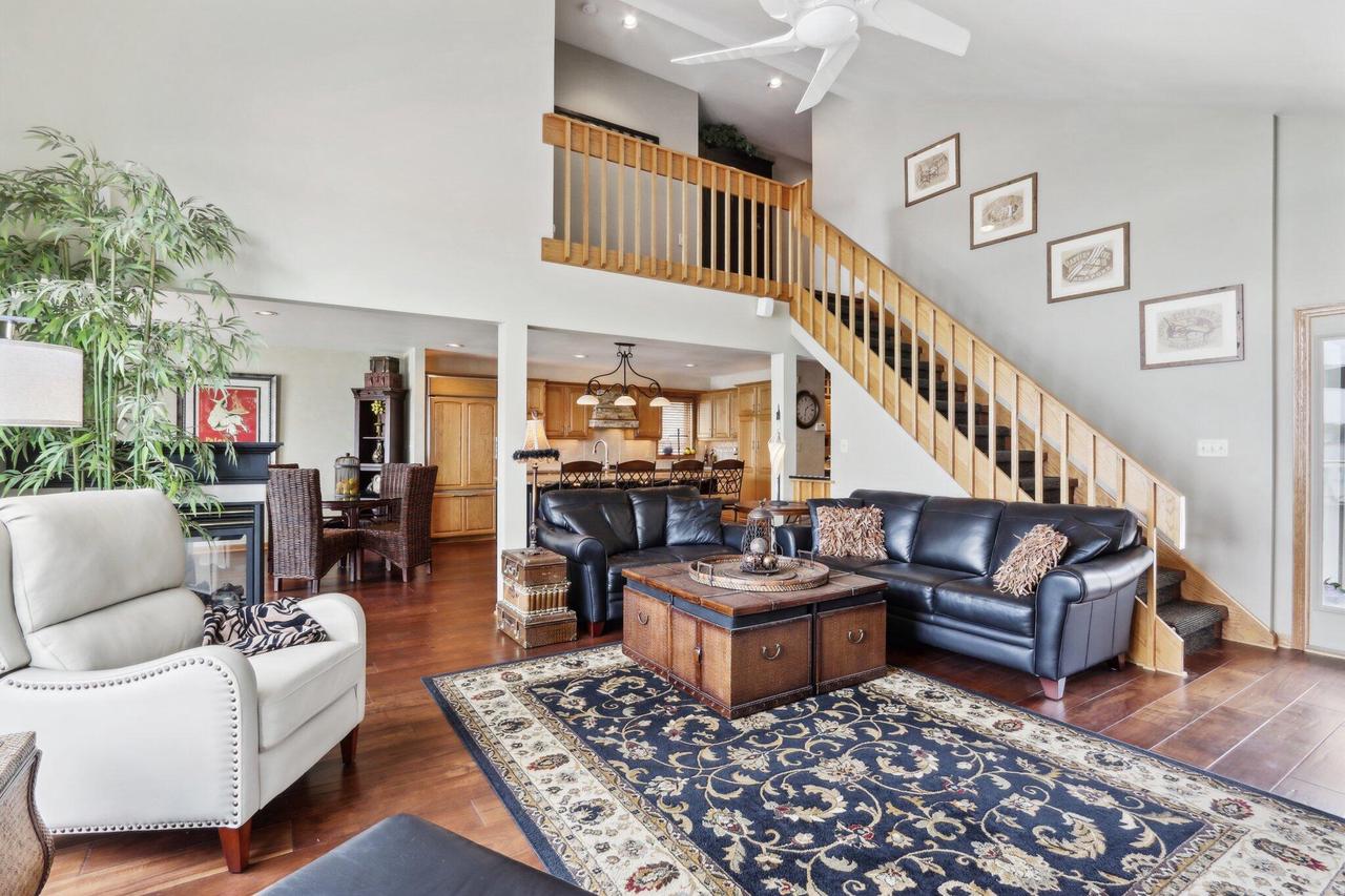 S75W18642 Kingston DRIVE