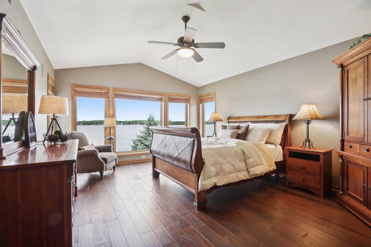 S75W18642 Kingston DRIVE