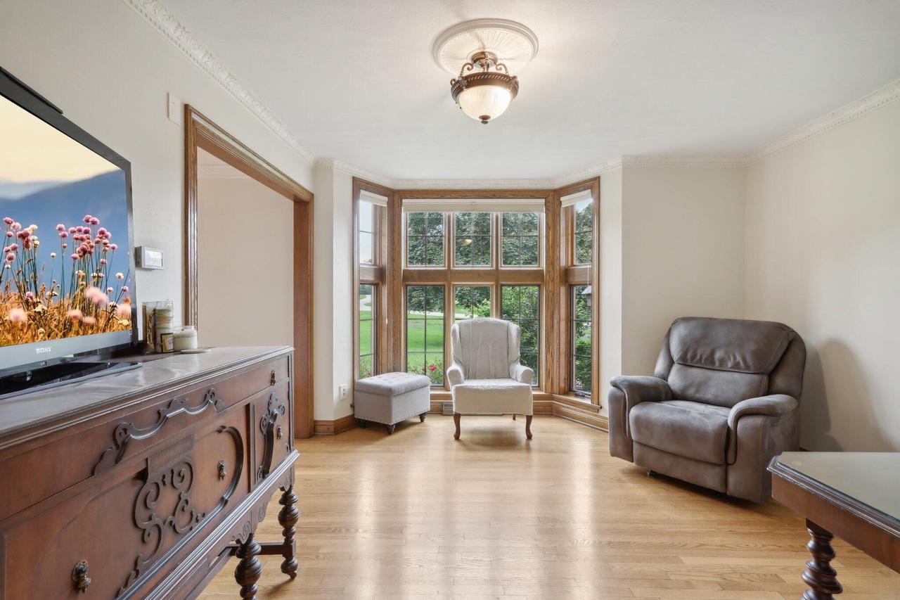 N8W29926 Woodcrest DRIVE