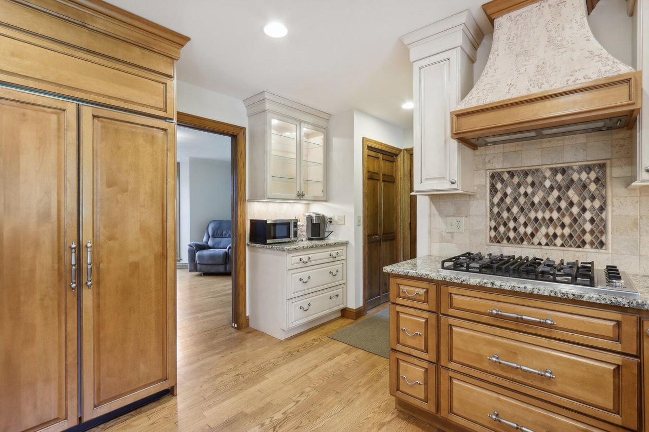 N8W29926 Woodcrest DRIVE