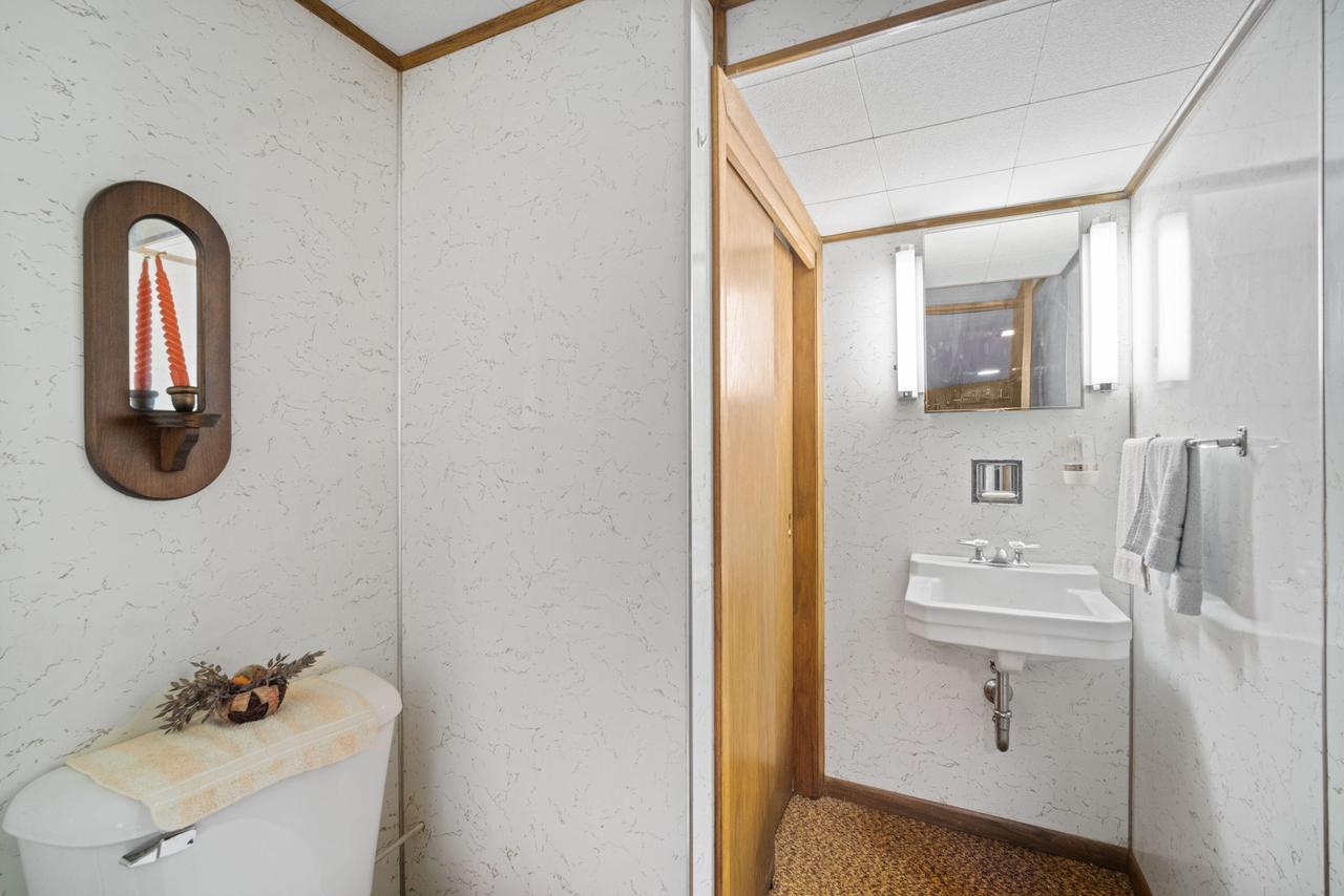 6396 County Highway M