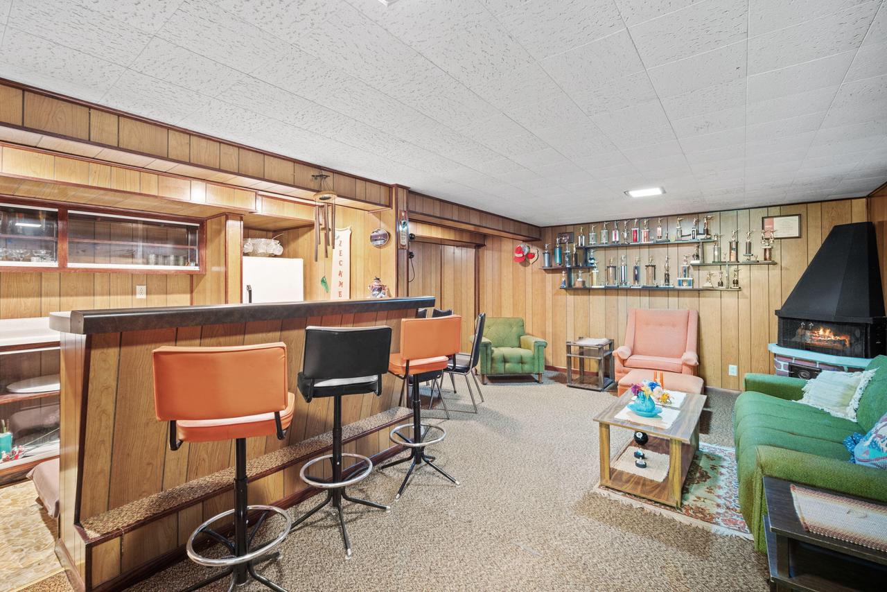 6396 County Highway M