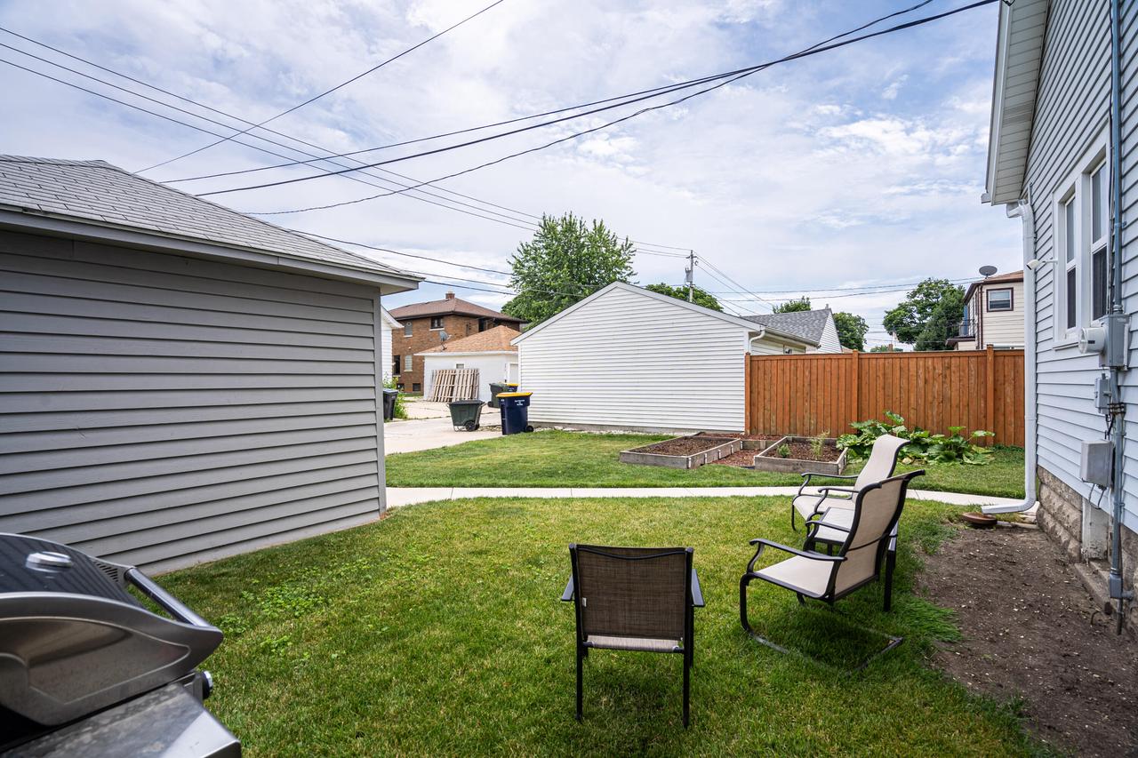 1020 South 77th STREET