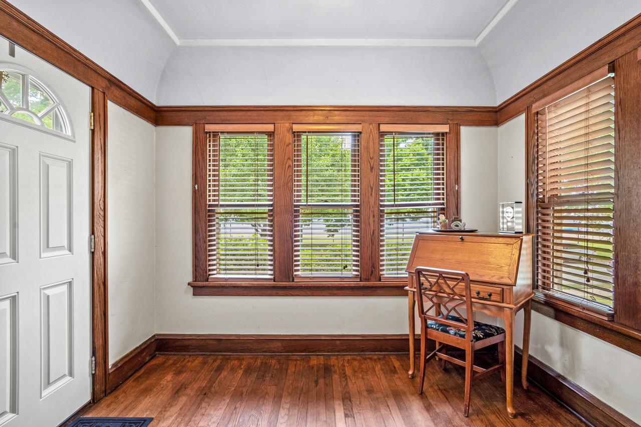 1020 South 77th STREET