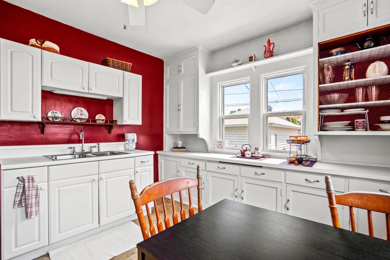 1020 South 77th STREET