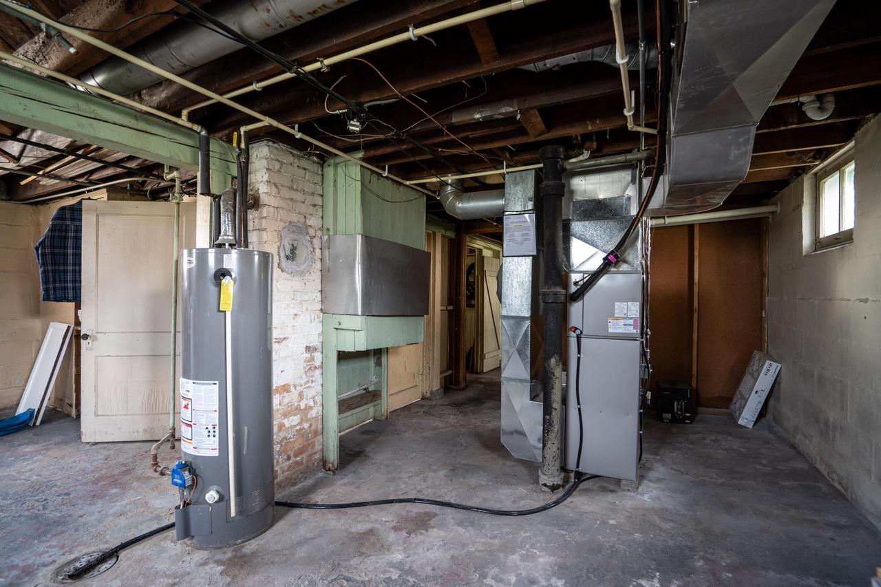 1020 South 77th STREET