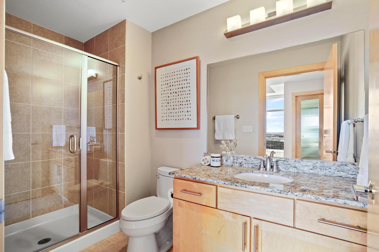 106 West Seeboth STREET 903