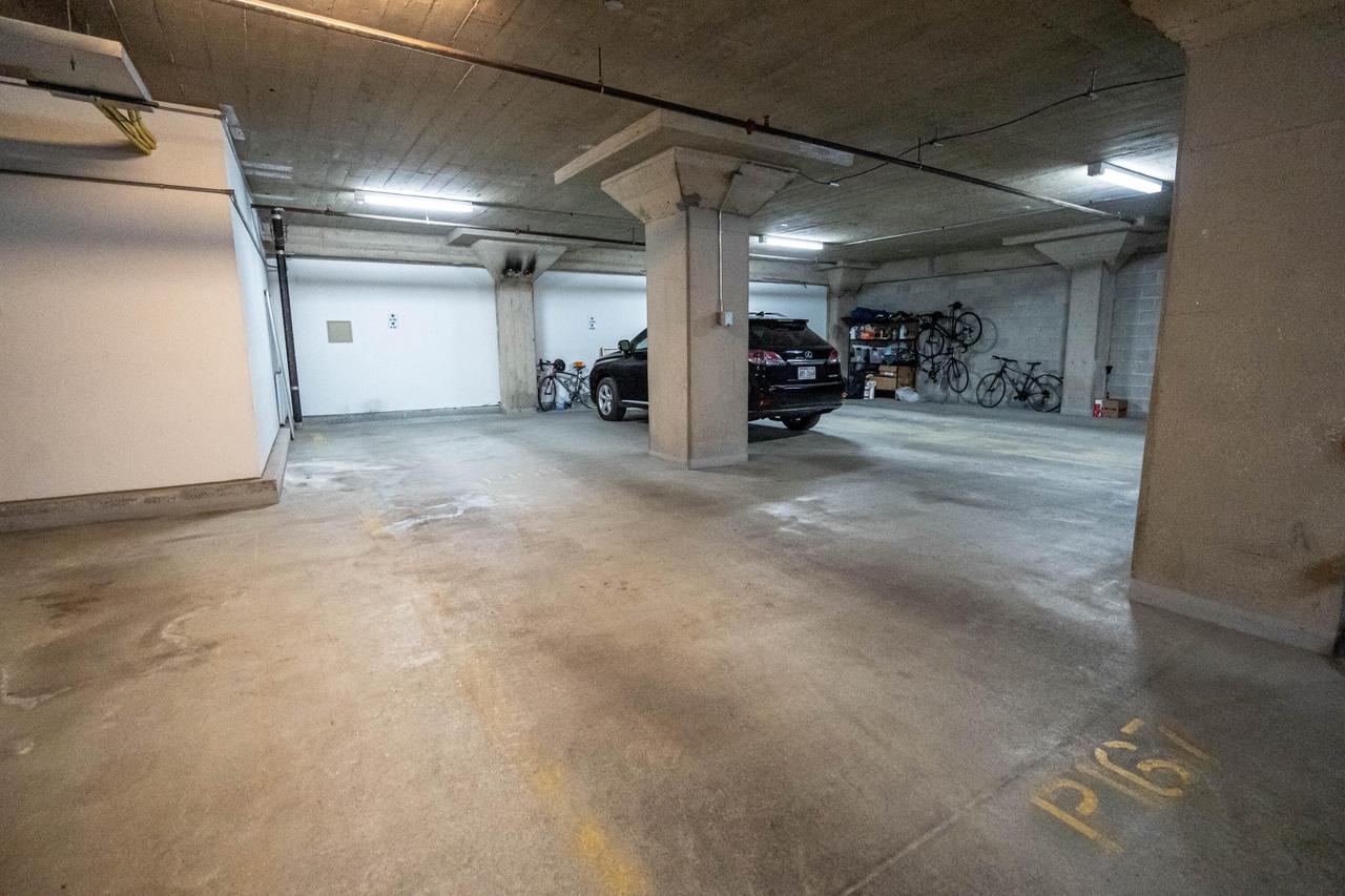 106 West Seeboth STREET 903