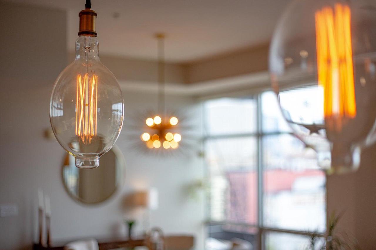 106 West Seeboth STREET 903