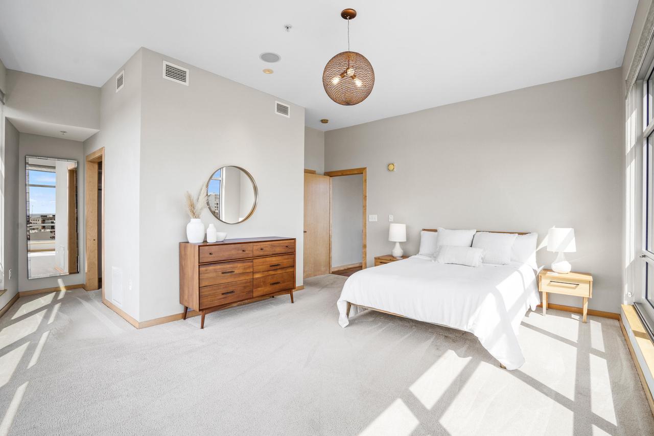 106 West Seeboth STREET 903