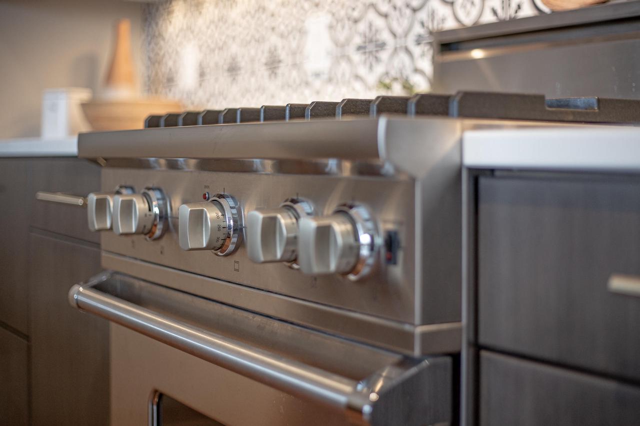 106 West Seeboth STREET 903