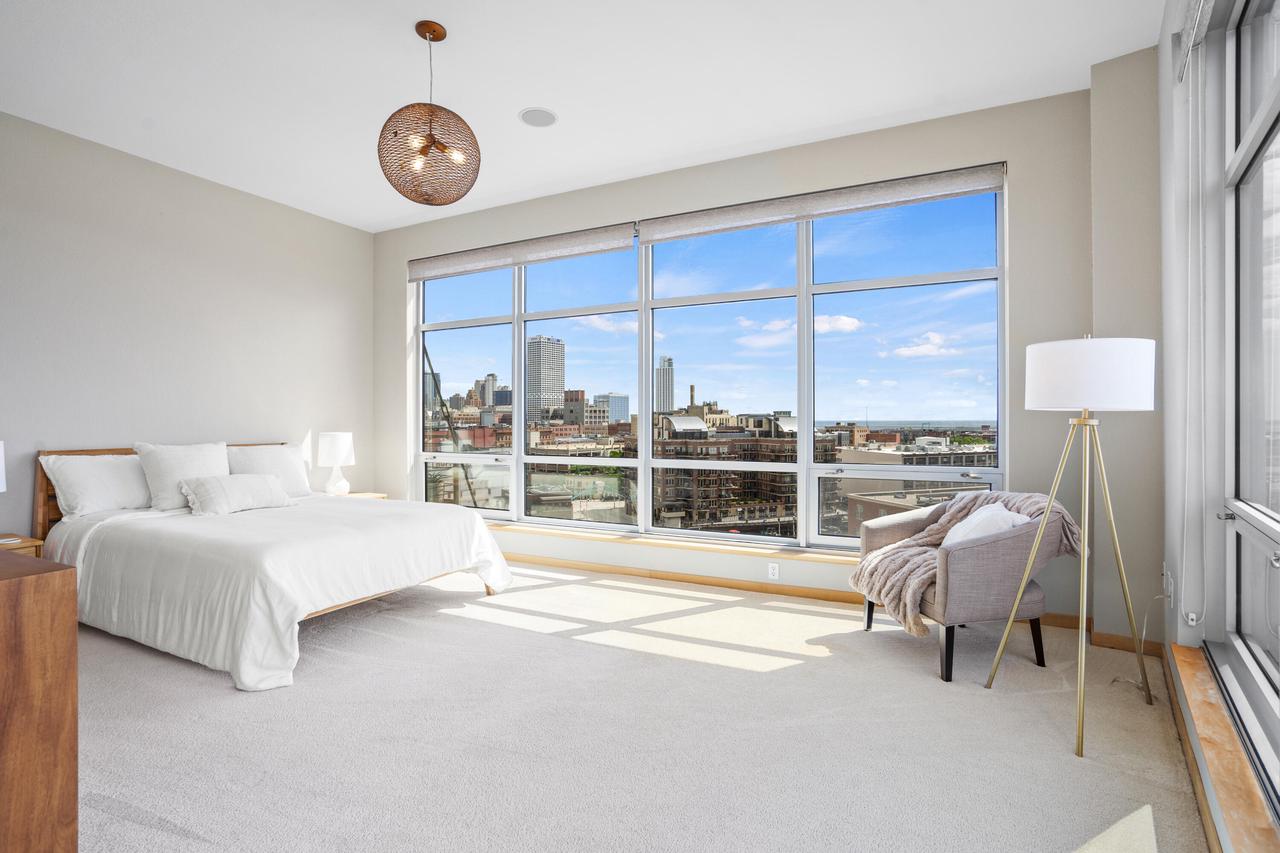 106 West Seeboth STREET 903