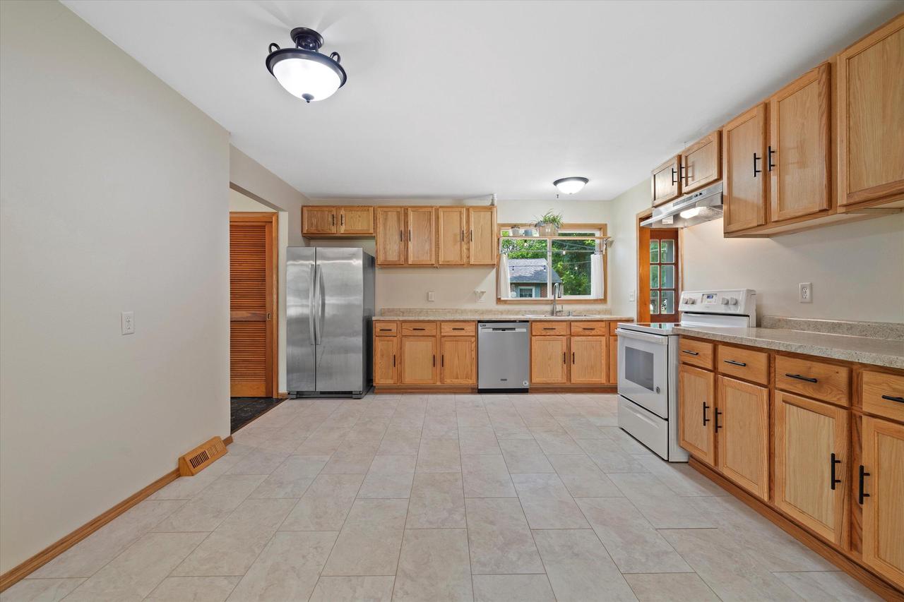 11333 West Edgerton AVENUE