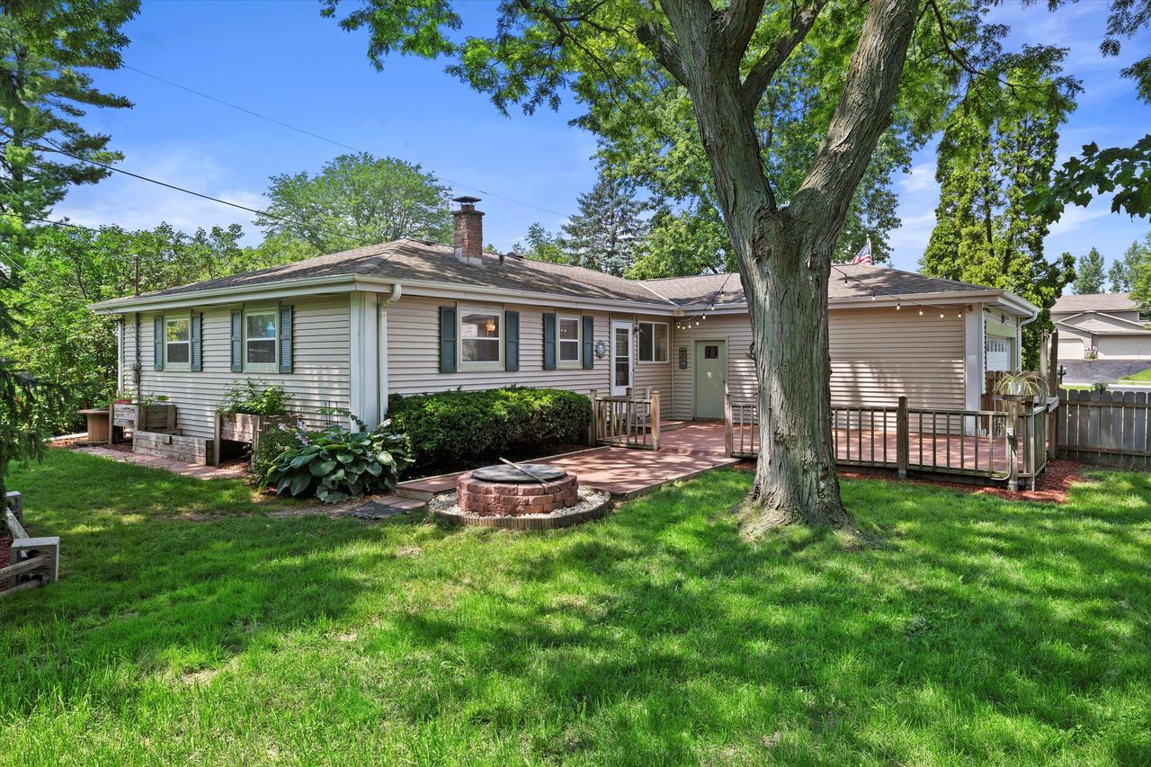 11333 West Edgerton AVENUE