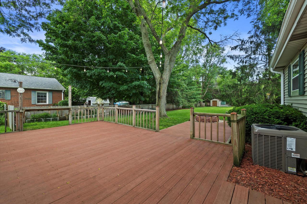 11333 West Edgerton AVENUE