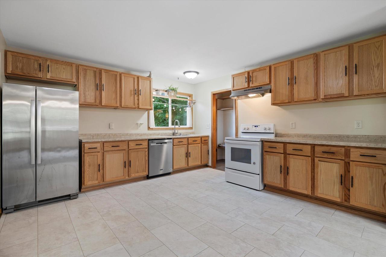 11333 West Edgerton AVENUE