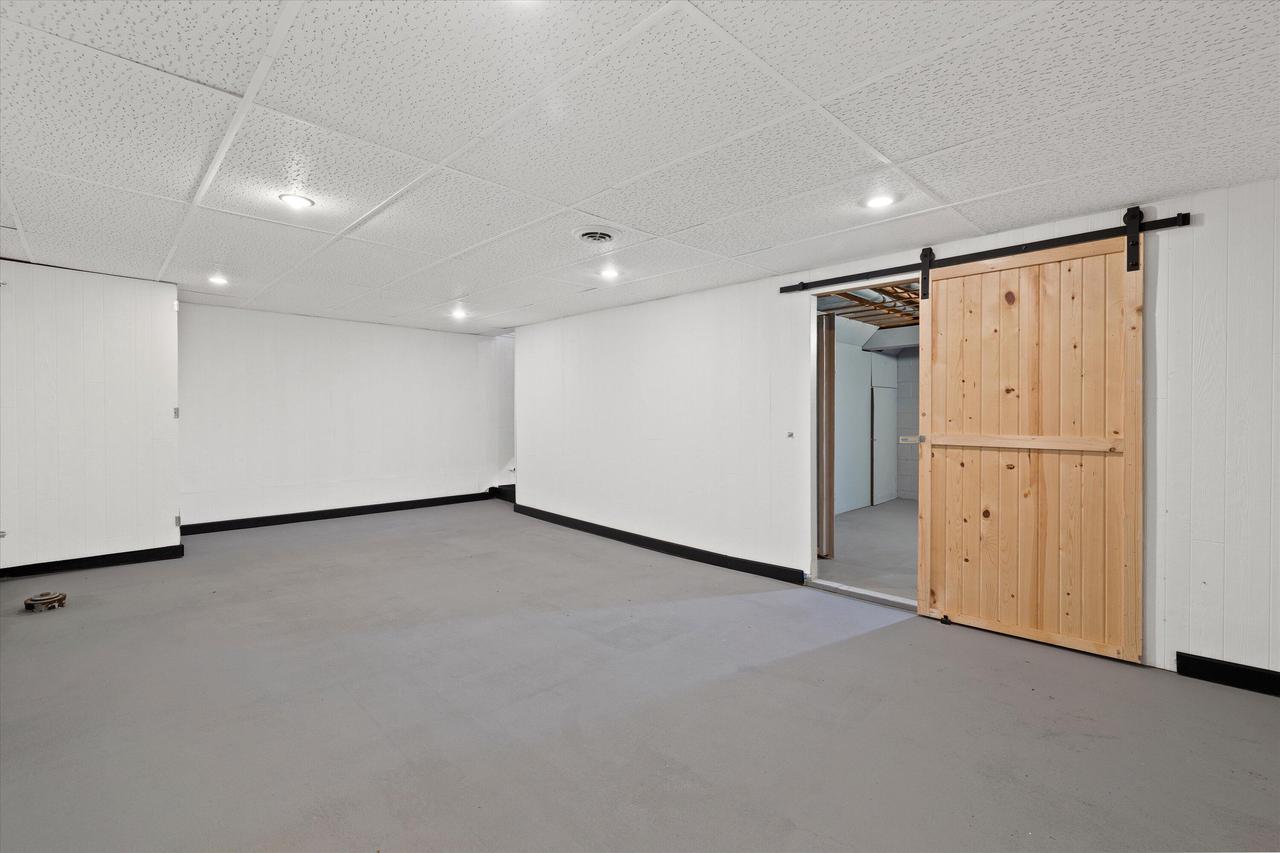 11333 West Edgerton AVENUE