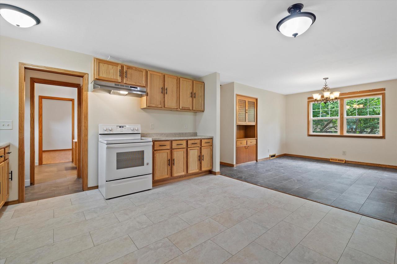 11333 West Edgerton AVENUE