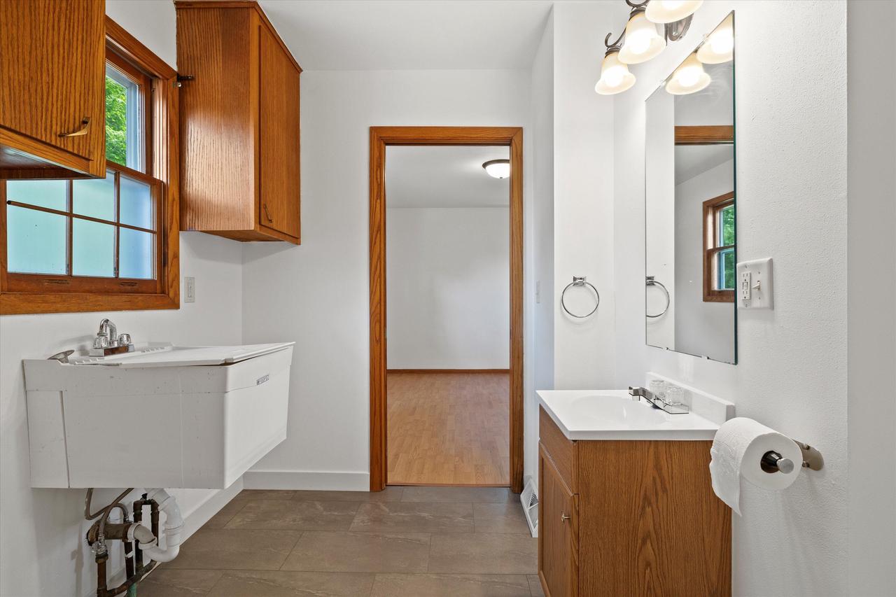 11333 West Edgerton AVENUE