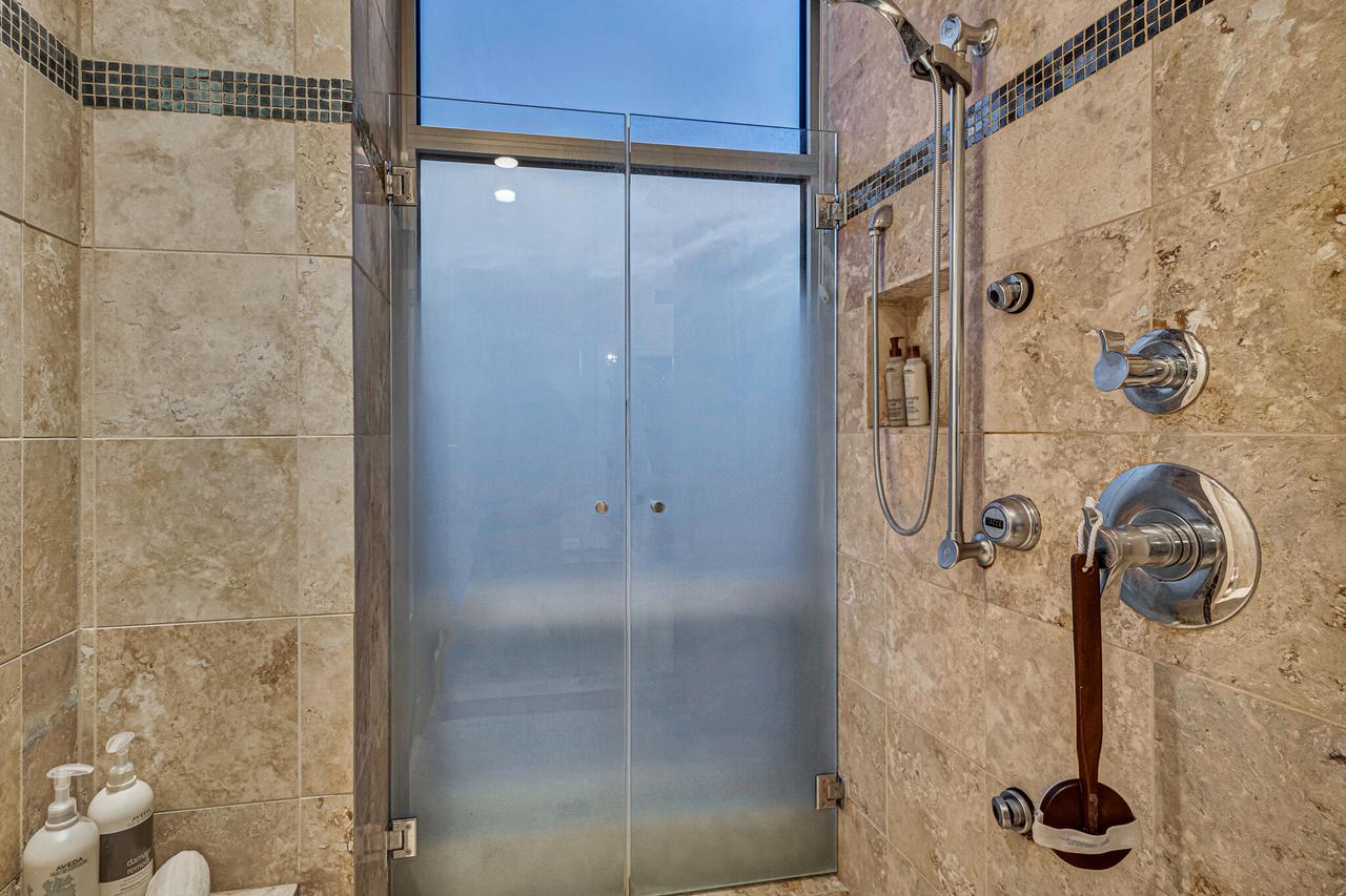 106 West Seeboth STREET 718