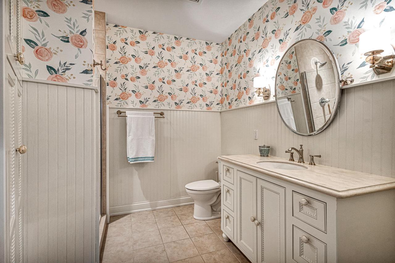 106 West Seeboth STREET 718